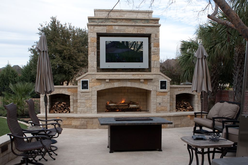 Outdoor Fireplace