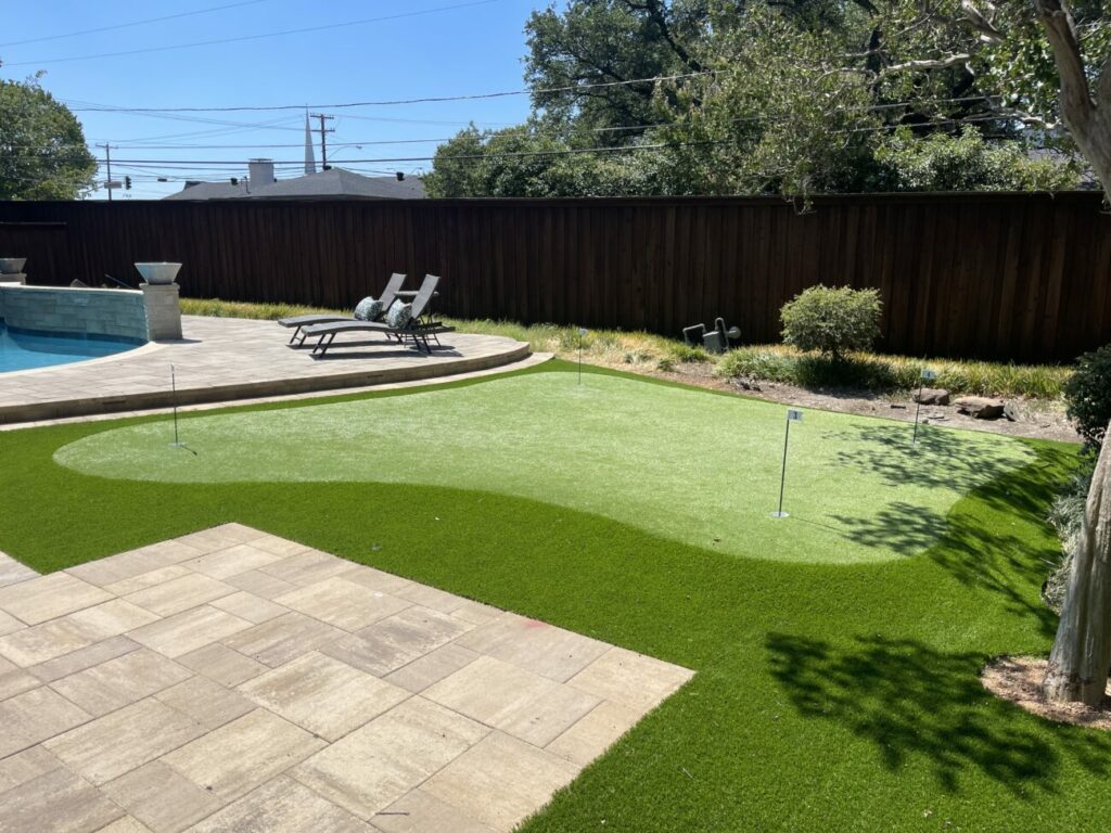 Creating the Perfect Outdoor Entertainment Space with a Putting Green